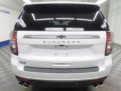 Used 2024 Chevrolet Suburban High Country image 38