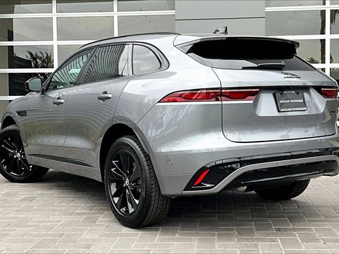 New 2026 Jaguar F-PACE R-Dynamic S image 3