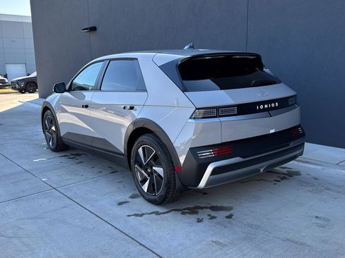 New 2026 Hyundai Ioniq 5 SE image 23