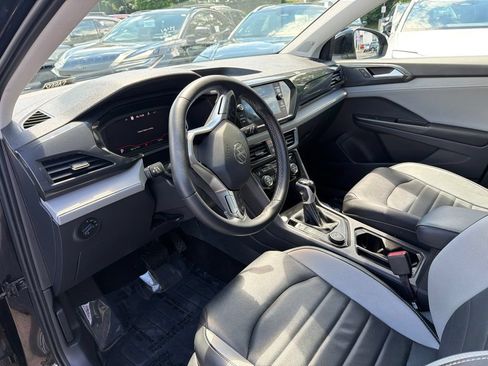 Used 2023 Volkswagen Taos SEL AWD/4WD image 16