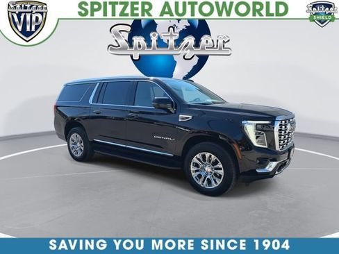 Used 2025 GMC Yukon XL Denali AWD/4WD image 2