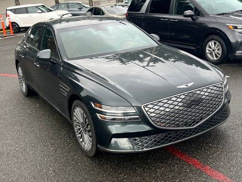 Used 2024 Genesis G80 image 5