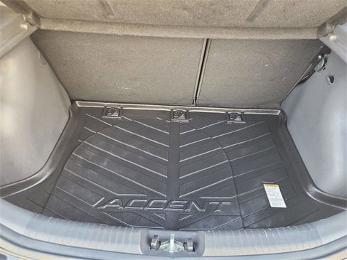 Used 2017 Hyundai Accent SE image 21