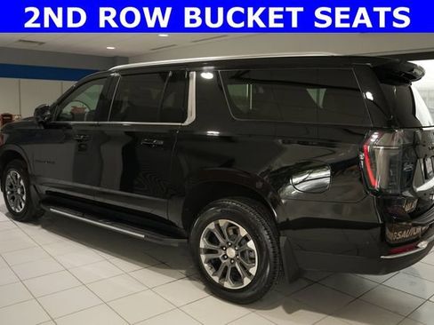Used 2025 Chevrolet Suburban LT w/ Comfort Package AWD/4WD image 4