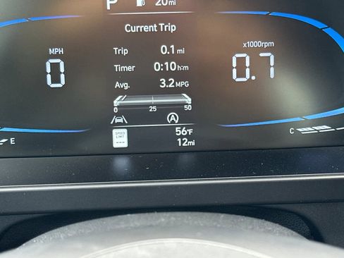 New 2026 Hyundai Elantra SE image 24