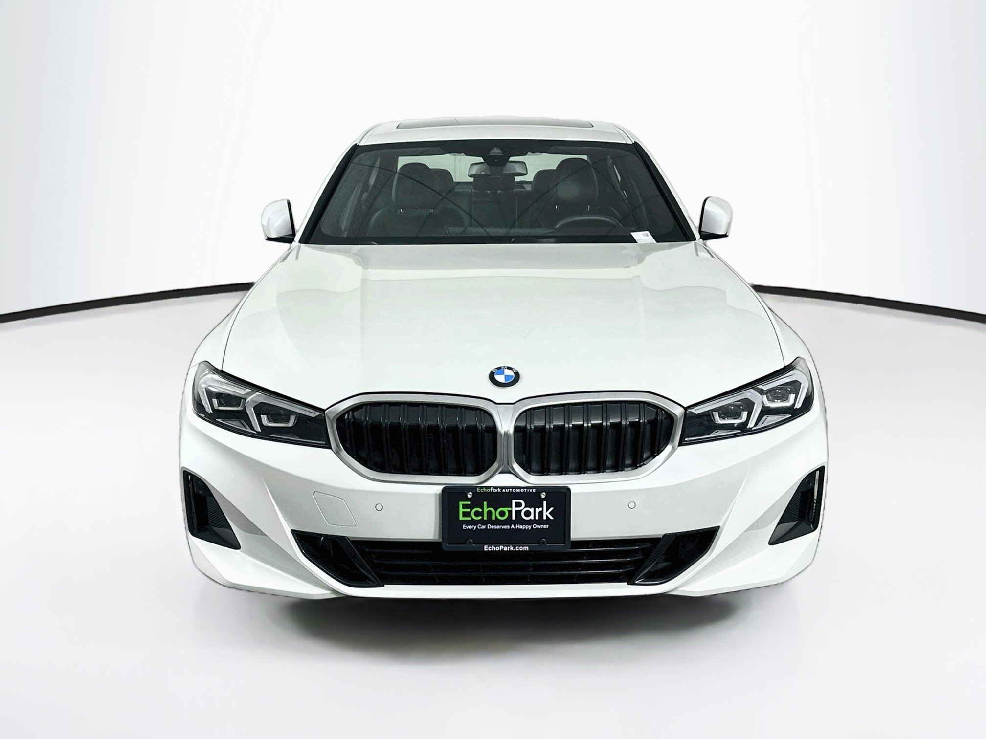 Used 2026 BMW 330i Sedan RWD image 2