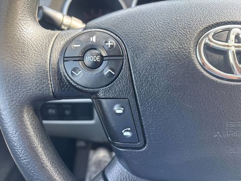 Used 2010 Toyota Tundra 4x4 Double Cab image 30