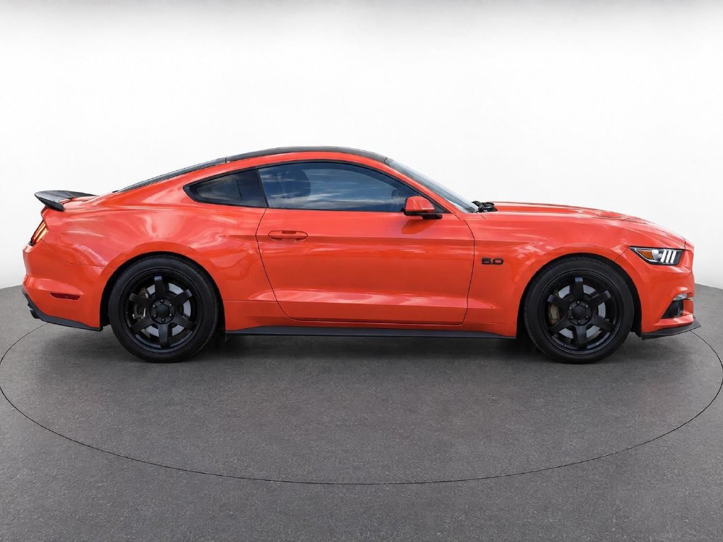 Used 2015 Ford Mustang GT RWD image 8