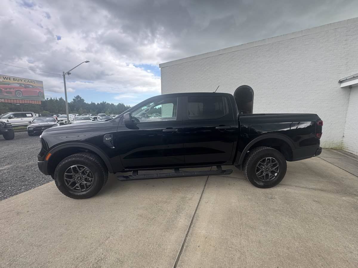 Used 2025 Ford Ranger XLT w/ Equipment Group 301A High RWD image 2