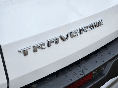 New 2026 Chevrolet Traverse LT w/ Driver Confidence Package FWD image 8