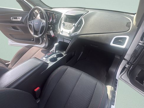 Used 2014 GMC Terrain SLE FWD image 16