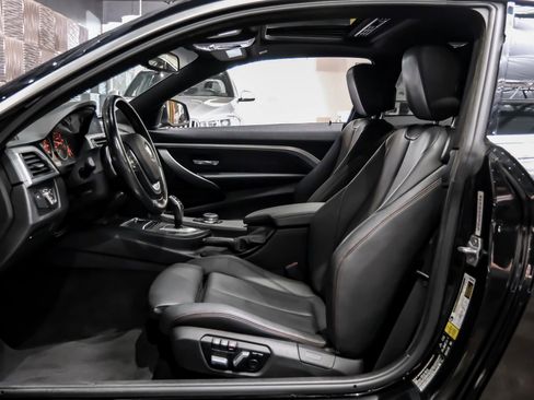 Used 2019 BMW 430i xDrive Coupe w/ Convenience Package AWD/4WD image 4