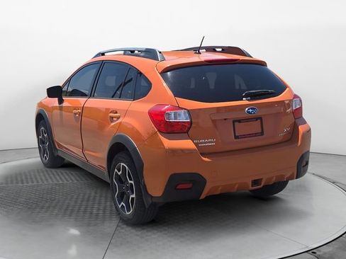 Used 2015 Subaru Crosstrek 2.0i Premium AWD/4WD image 3