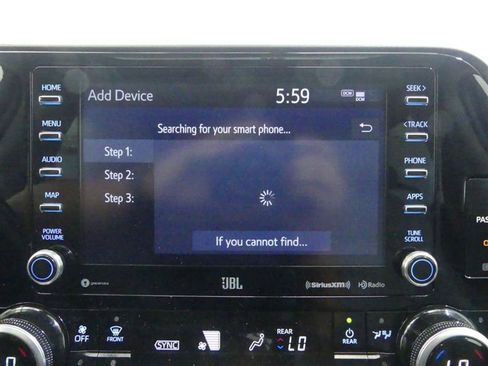 Used 2020 Toyota Highlander Limited AWD/4WD image 12