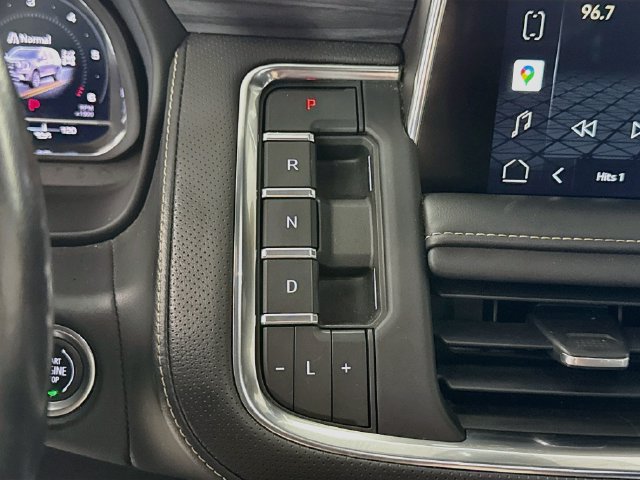 Used 2022 GMC Yukon XL SLT AWD/4WD image 17
