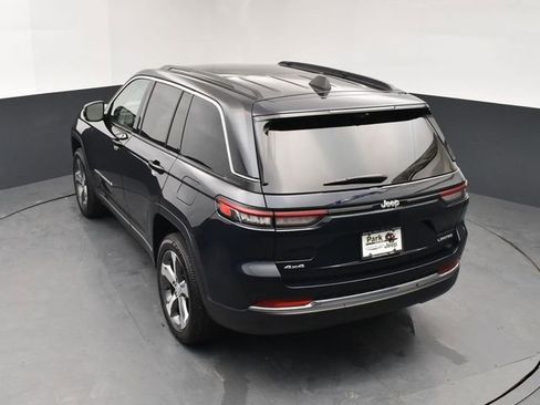 Used 2024 Jeep Grand Cherokee Limited w/ Luxury Tech Group II image 13