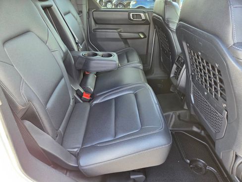 Certified 2025 Ford Bronco Badlands image 14