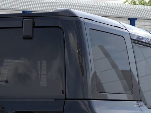 New 2025 Ford Bronco Badlands image 25