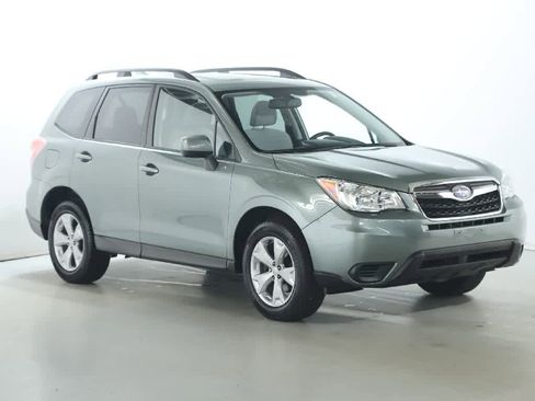 Used 2016 Subaru Forester 2.5i Premium w/ All-Weather Package AWD/4WD image 9
