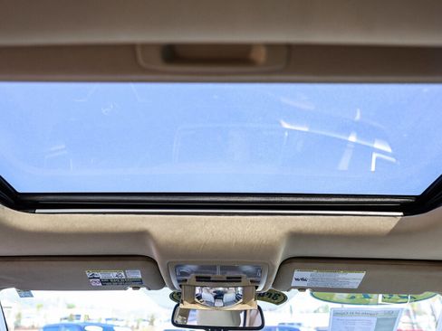 Used 2015 Toyota Highlander XLE image 8