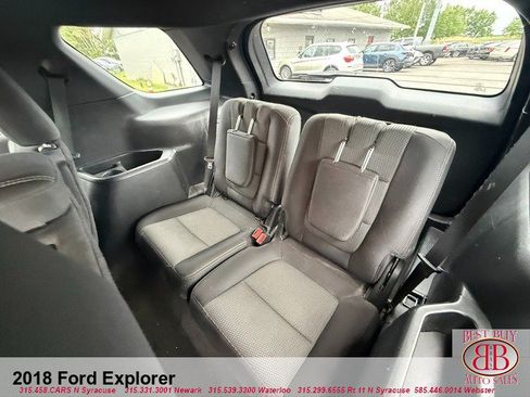 Used 2018 Ford Explorer XLT AWD/4WD image 13