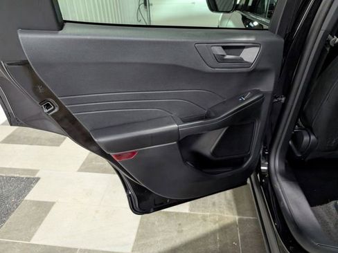 Used 2025 Ford Escape Active image 8