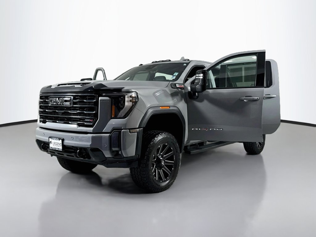 Used 2024 GMC Sierra 2500 AT4 w/ Technology Package AWD/4WD image 27