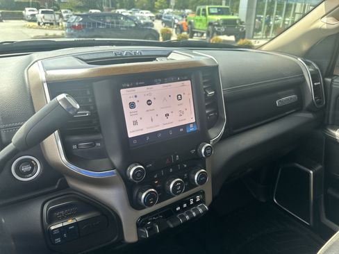 Used 2022 RAM 2500 Laramie image 39