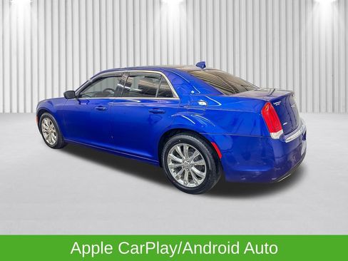 Used 2019 Chrysler 300 Touring L w/ Quick Order Package 22F AWD/4WD image 10