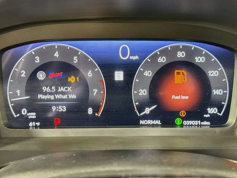 Used 2023 Honda Civic Touring image 32