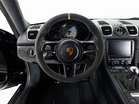 Used 2016 Porsche Cayman GT4 image 18