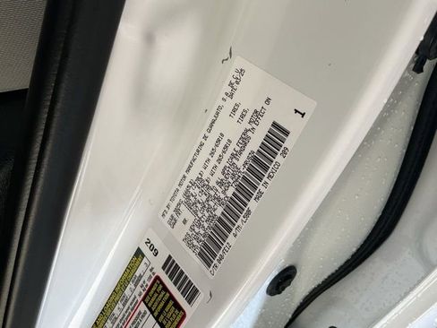 Used 2025 Toyota Tacoma TRD Sport w/ TRD Sport Upgrade Package image 24