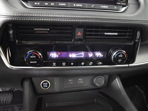 Certified 2023 Nissan Rogue SV image 23