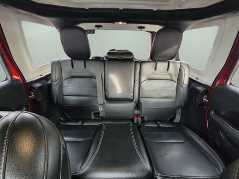 Used 2021 Jeep Wrangler Unlimited Sahara 4xe w/ Cold Weather Group image 19