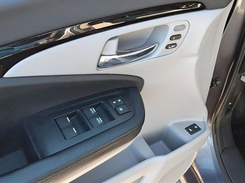 Used 2022 Honda Pilot Elite image 6