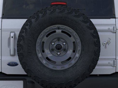 New 2025 Ford Bronco Outer Banks w/ Sasquatch Package image 24