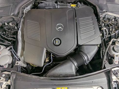 Used 2025 Mercedes-Benz C 300 Sedan image 36