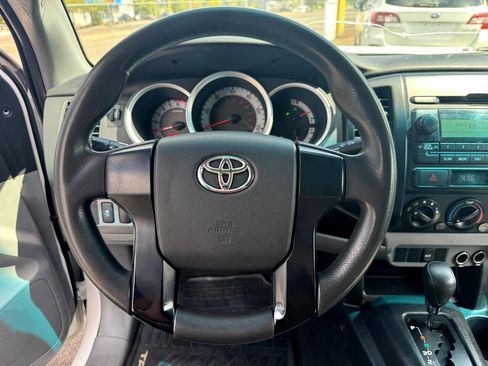 Used 2012 Toyota Tacoma 2WD Regular Cab image 23