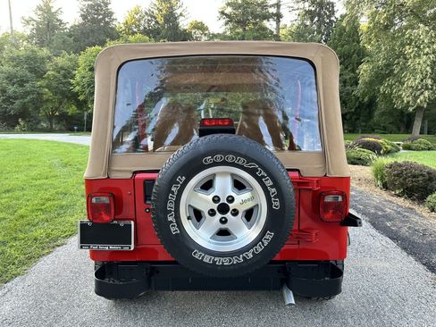 Used 1995 Jeep Wrangler Rio Grande AWD/4WD image 9
