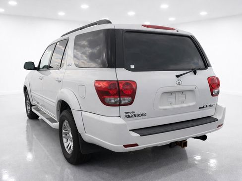 Used 2007 Toyota Sequoia SR5 w/ Preferred Pkg w/ Heated Seats AWD/4WD image 10