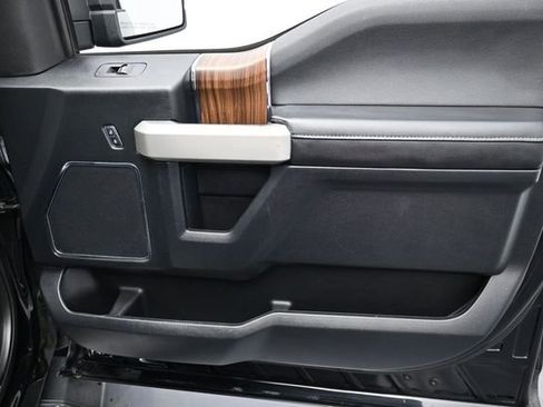 Used 2017 Ford F150 Lariat AWD/4WD image 31