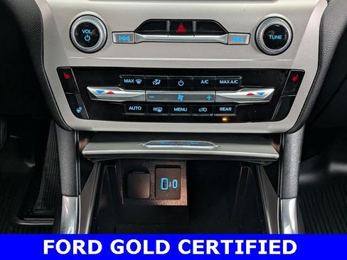 Certified 2022 Ford Explorer XLT w/ Equipment Group 202A image 30