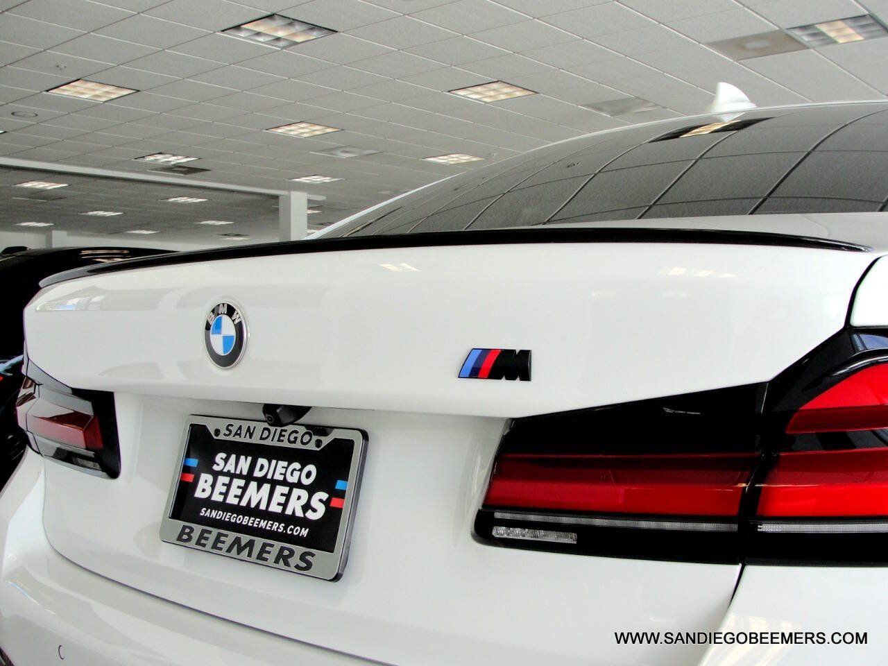 Used 2023 BMW 540i w/ M Sport Package RWD image 12