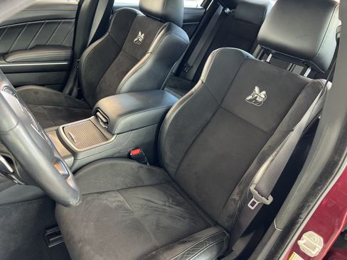 Used 2022 Dodge Charger Scat Pack w/ Dynamics Package RWD image 15