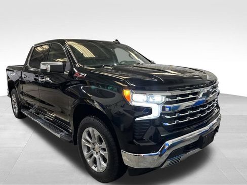 Used 2025 Chevrolet Silverado 1500 LTZ w/ LTZ Premium Package AWD/4WD image 7
