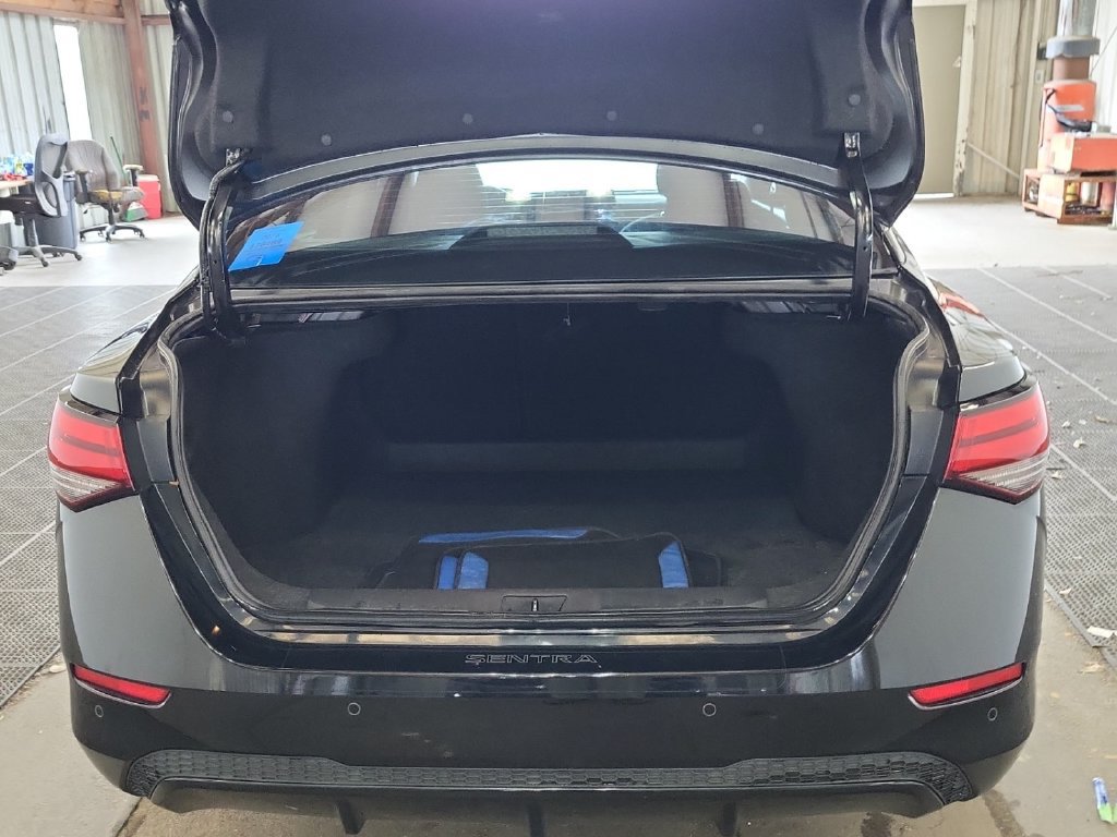 Used 2023 Nissan Sentra SV w/ All-Weather Package FWD image 6