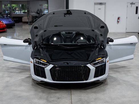 Used 2018 Audi R8 V10 plus AWD/4WD image 37