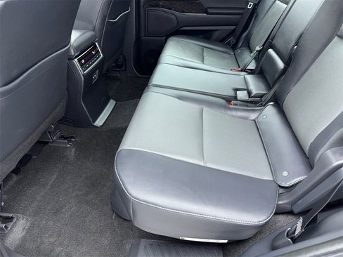 Used 2024 Lexus GX 550 image 43