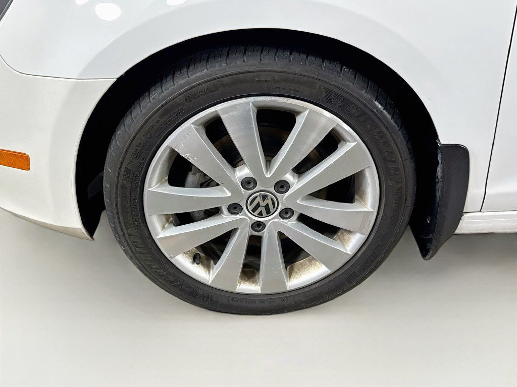 Used 2013 Volkswagen Golf TDI FWD image 37