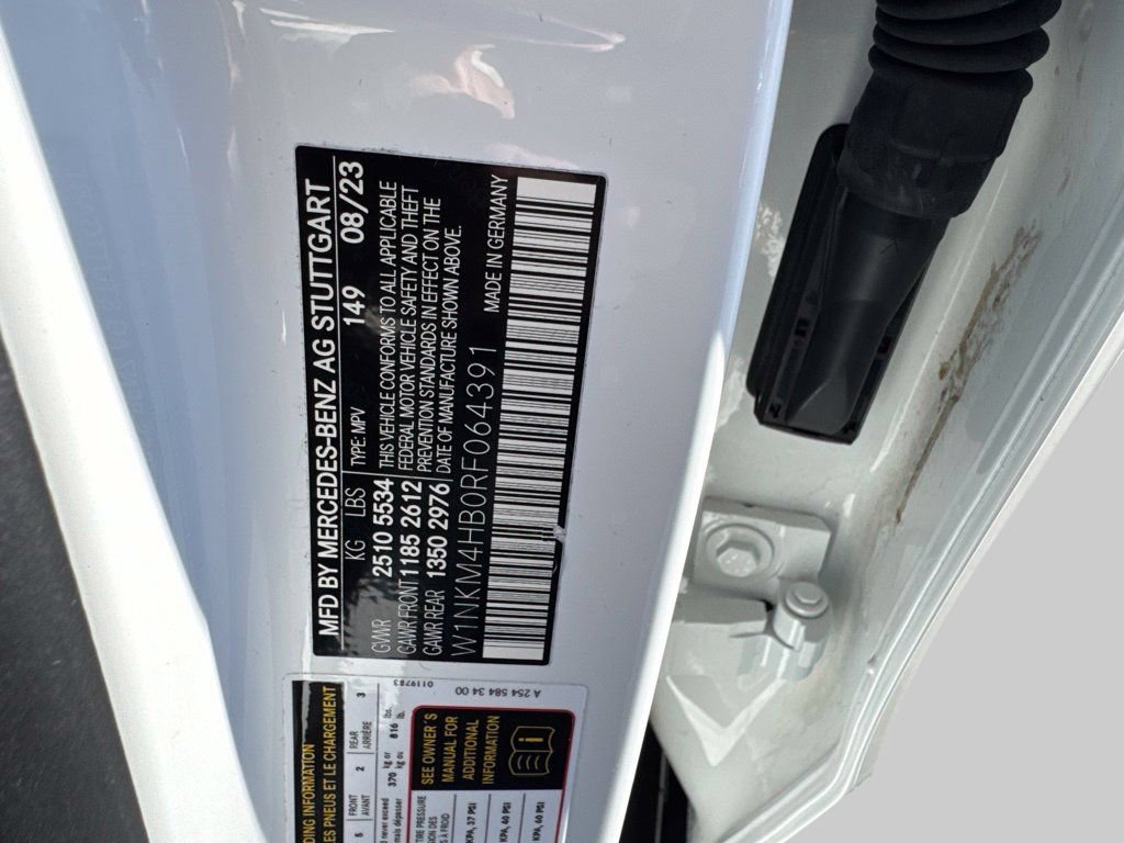 Used 2024 Mercedes-Benz GLC 300 4MATIC image 25